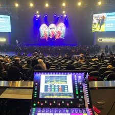 Steve Litscher FOH engineer for Atreyu at an arena show